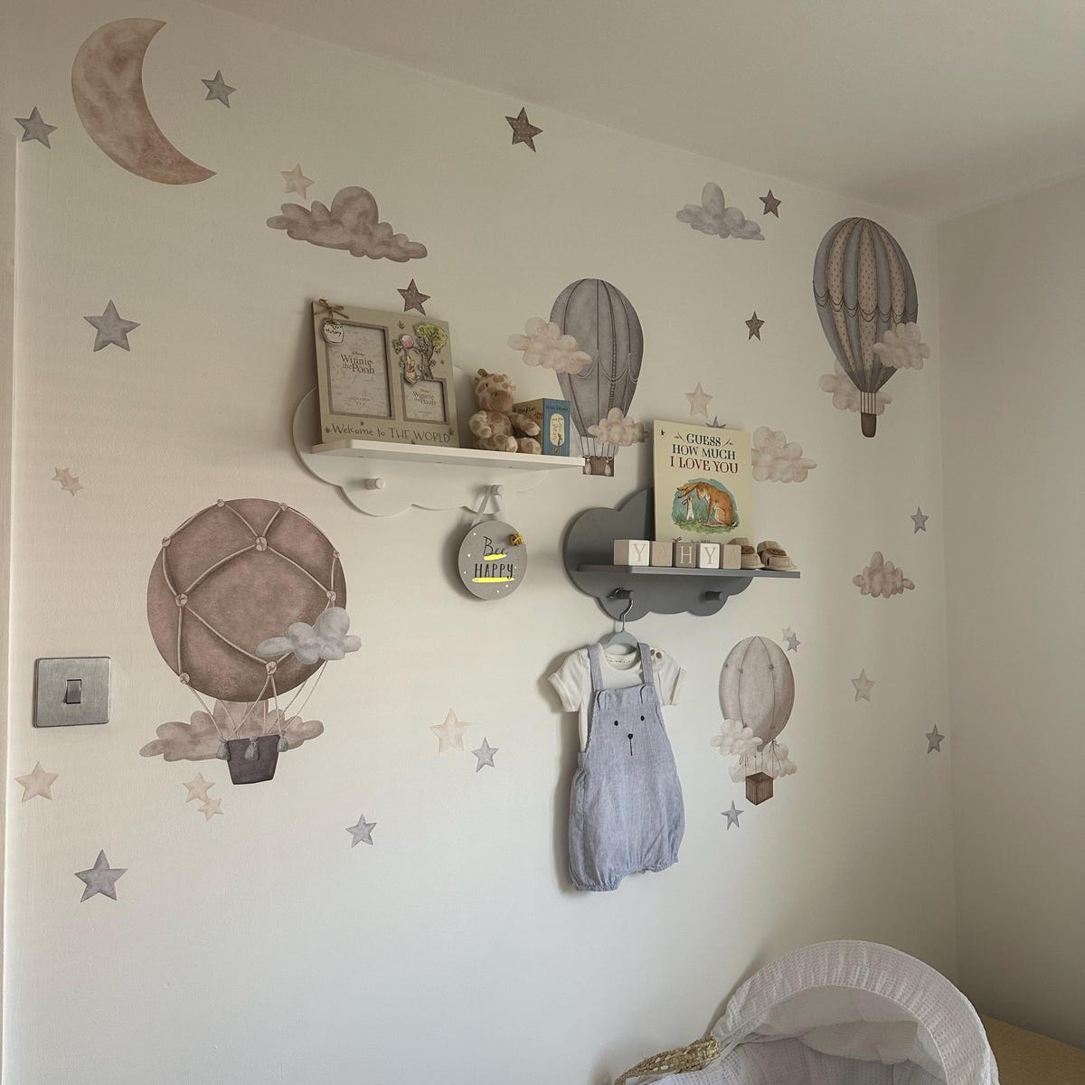 Dreamy Hot Air Balloons and Stars Wall Sticker for Nursery and Kids' Room - Clickwalls