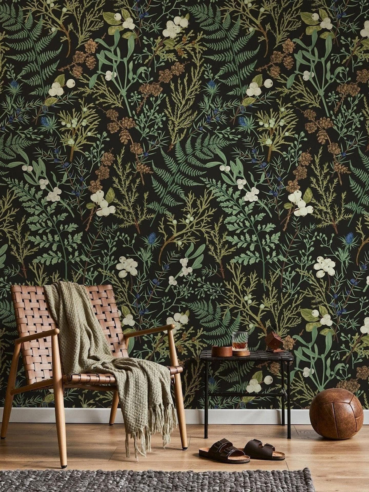 Vintage Fern Wallpaper behind a leather chair